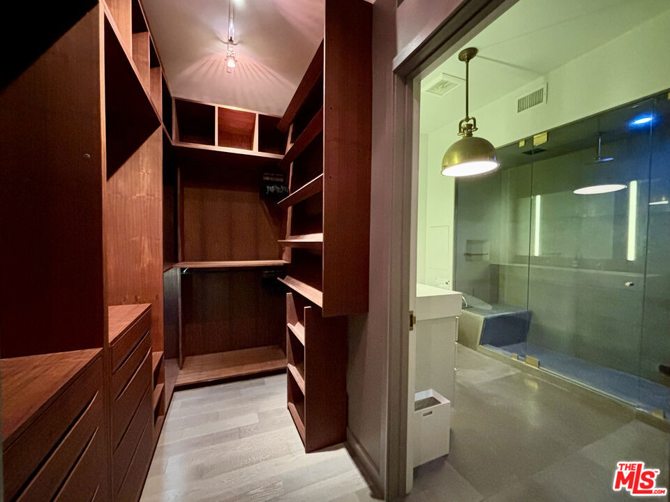 527 Molino Street - Photo 20