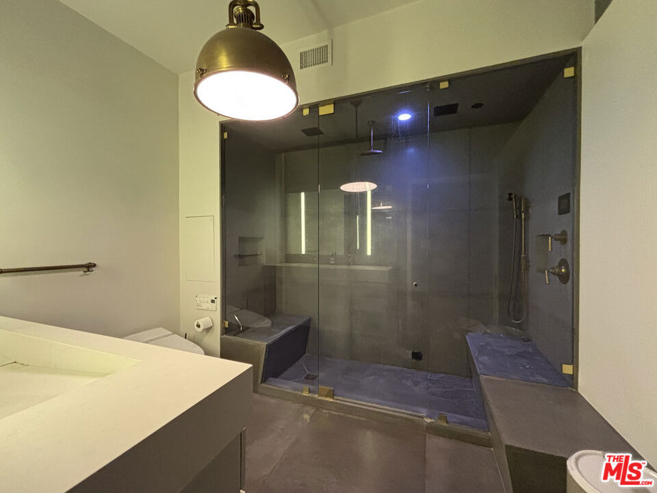 527 Molino Street - Photo 21