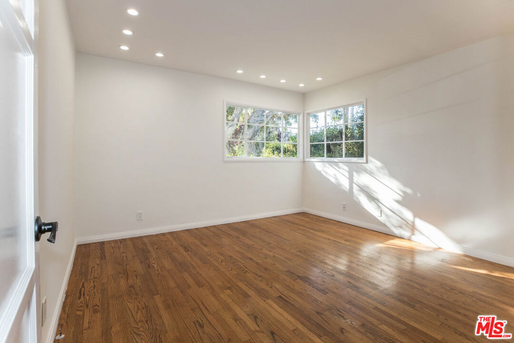 437 Swarthmore Avenue - Photo 5