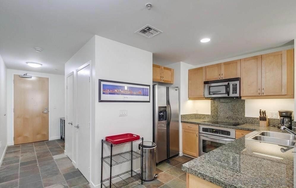 1150 J St - Photo 11