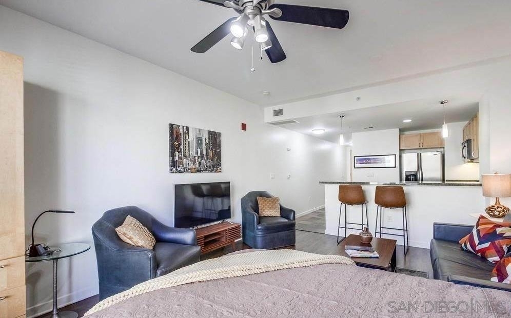 1150 J St - Photo 8