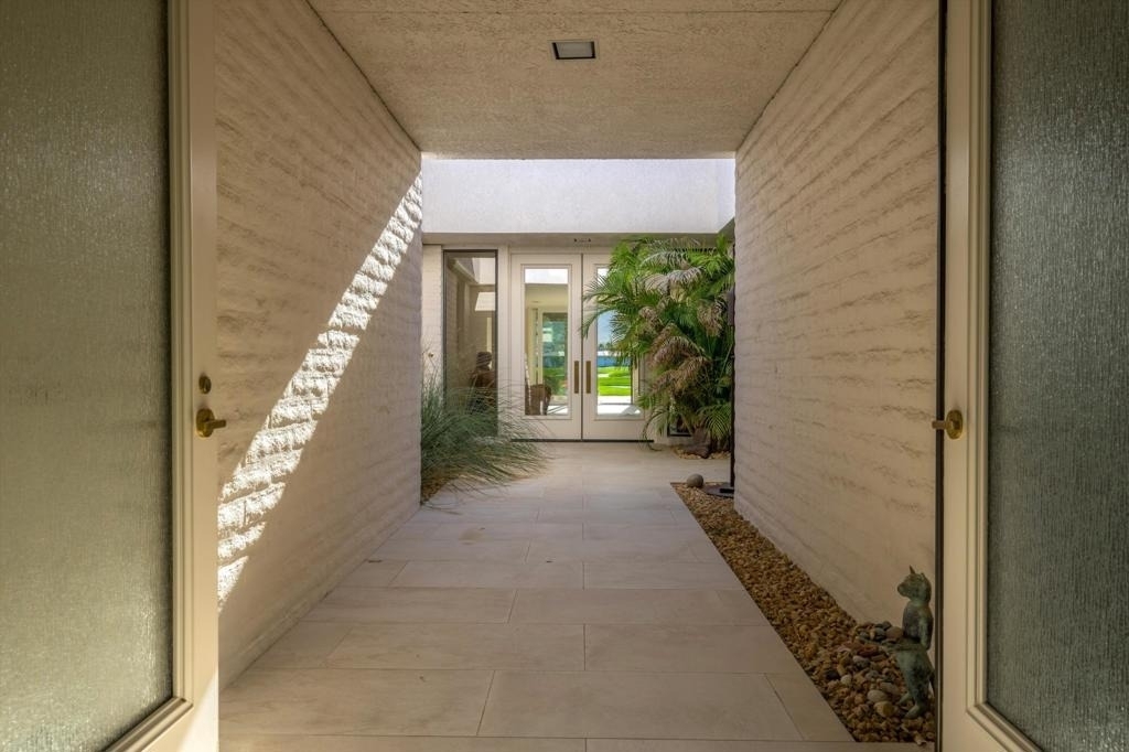 1 Mayfair Drive - Photo 9