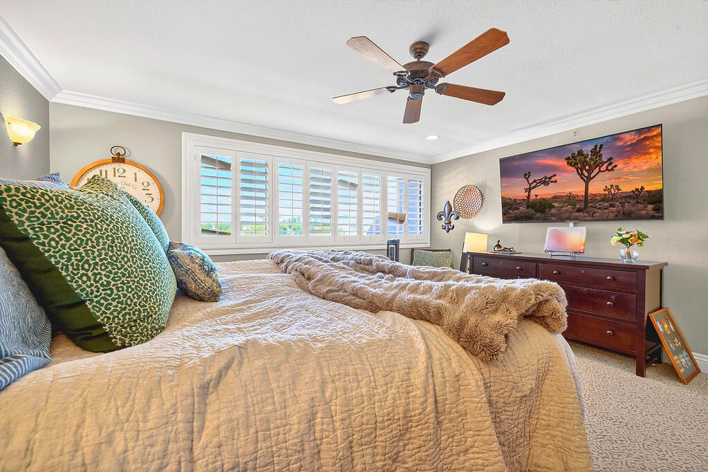 10 Colonial Drive - Photo 19