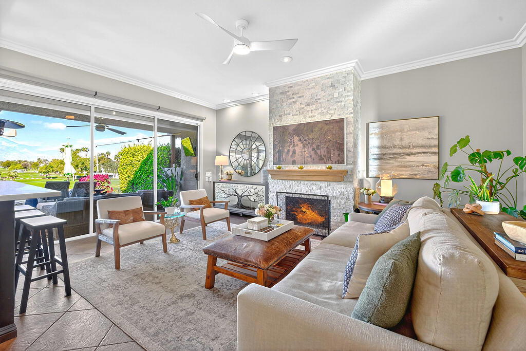 10 Colonial Drive - Photo 11