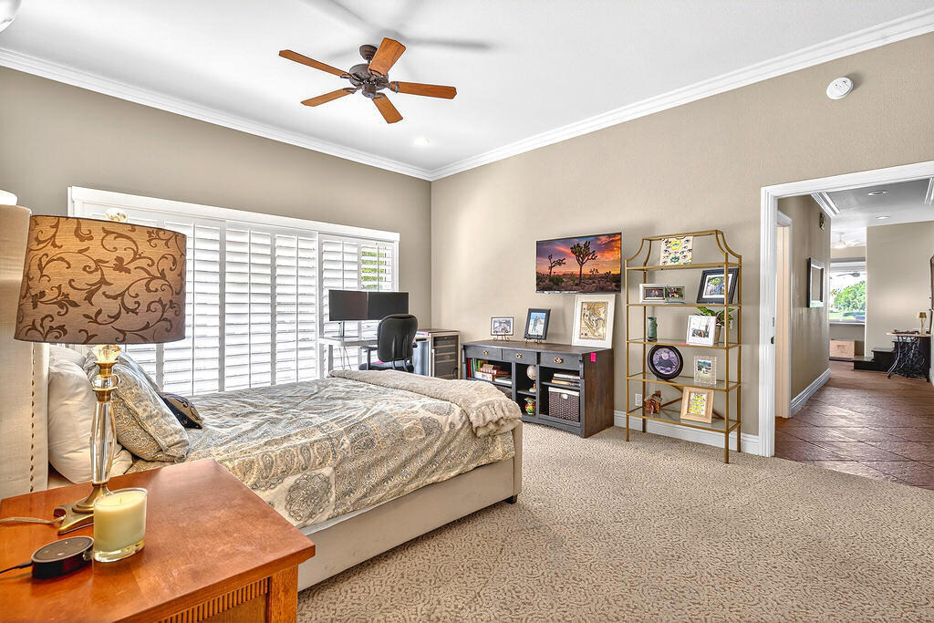 10 Colonial Drive - Photo 15