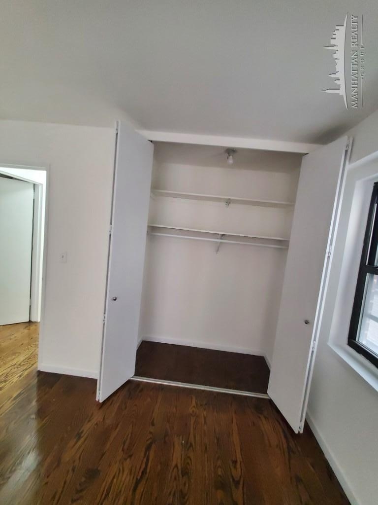 Flex 3 bedroom on East 56th Street - Photo 9