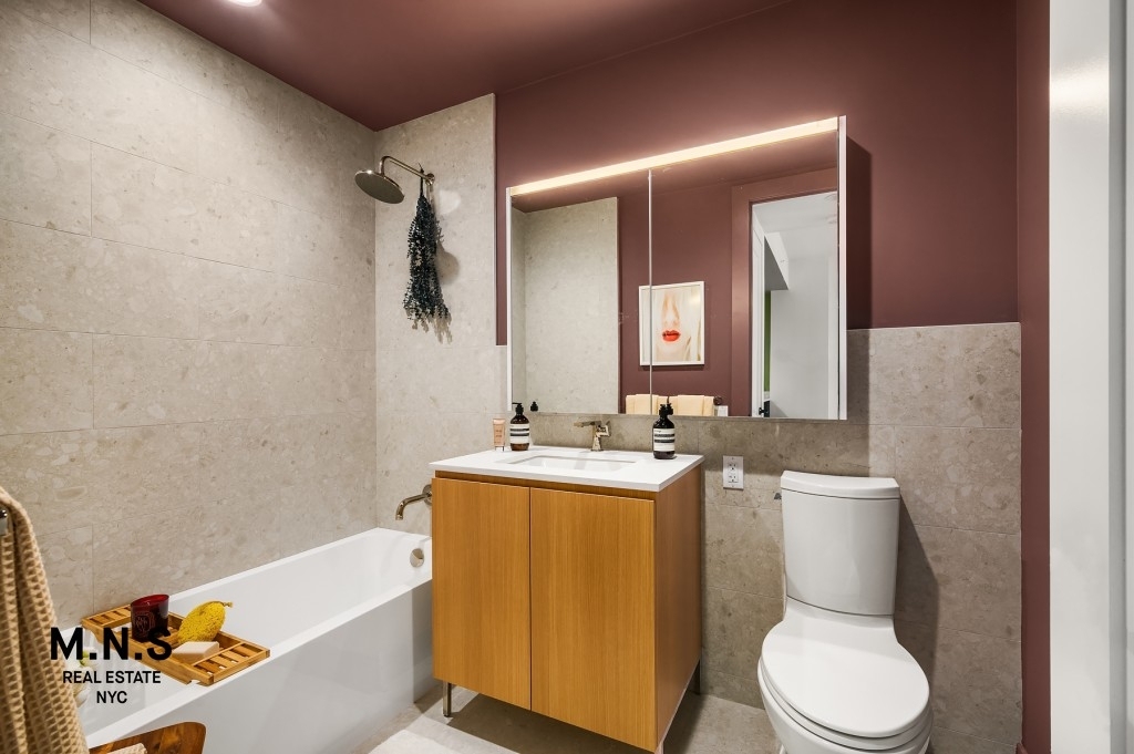 Madison Avenue - Photo 14