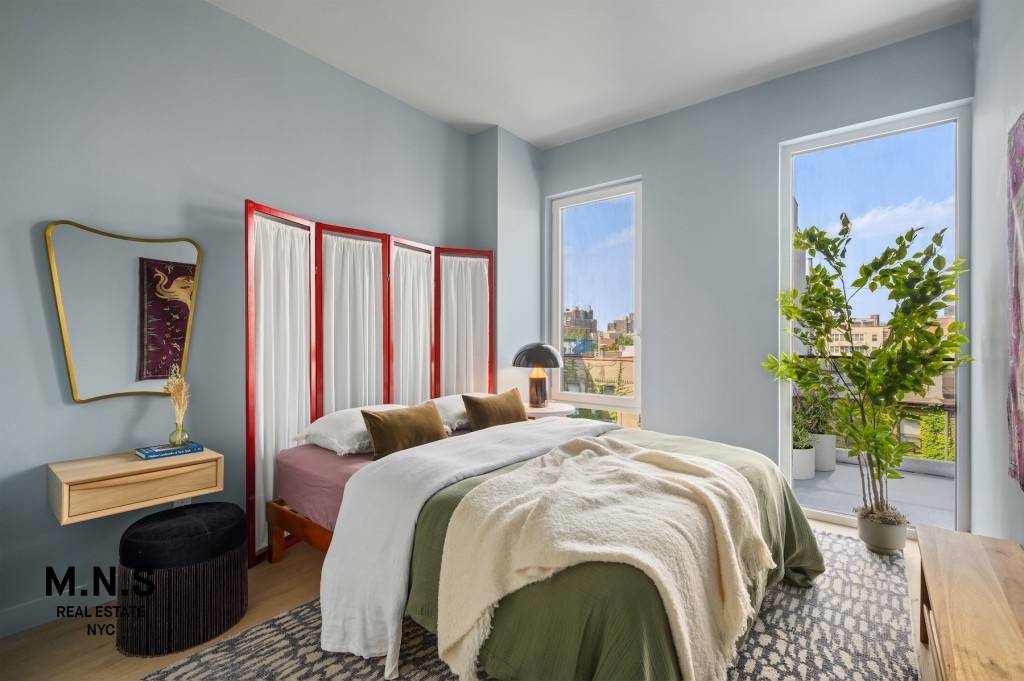 Madison Avenue - Photo 10
