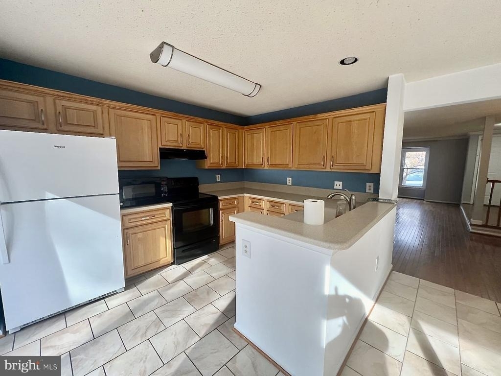 11570 Hill Meade Lane - Photo 13