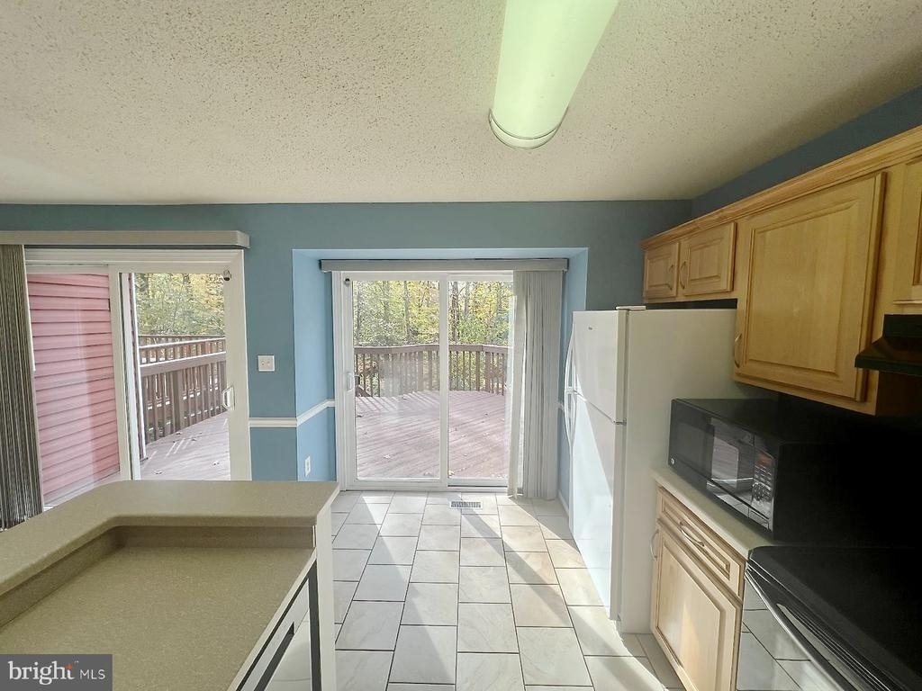 11570 Hill Meade Lane - Photo 12