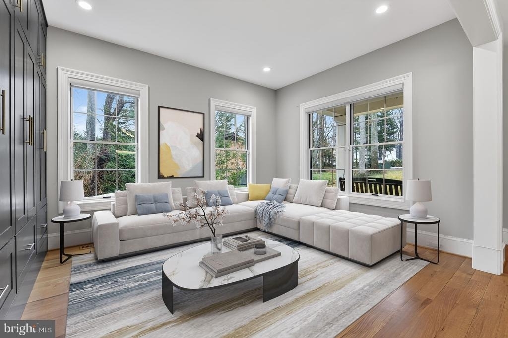 7002 River Oaks Drive - Photo 3
