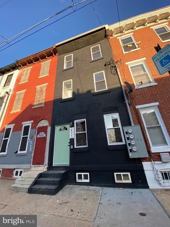 2533 N 7th Street - Photo 0