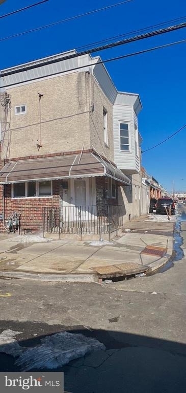 2419 S 62nd Street - Photo 1