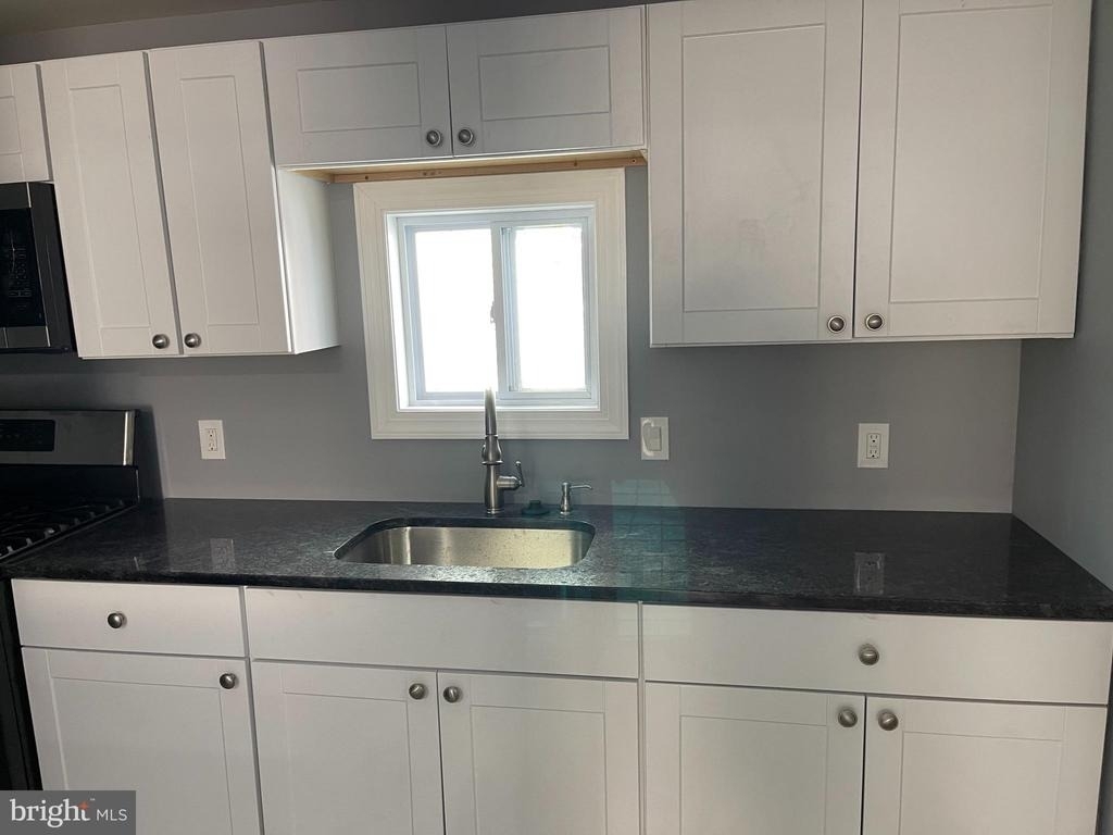 3102 Hartville Street - Photo 3