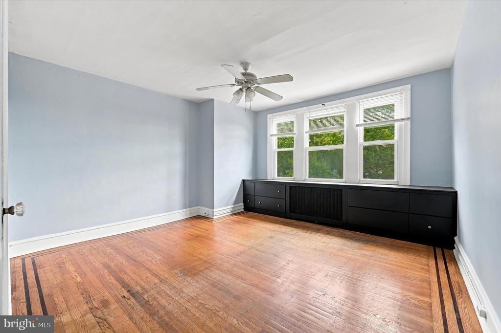 5714 N 20th Street - Photo 9