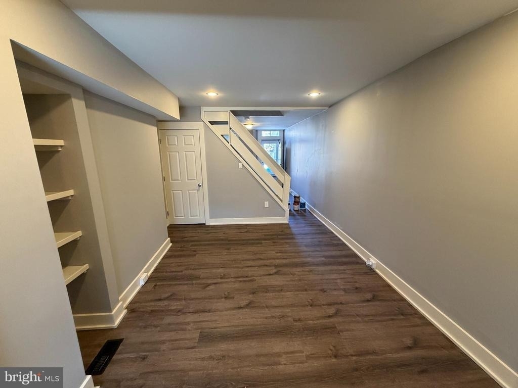 134 W Airy Street - Photo 4