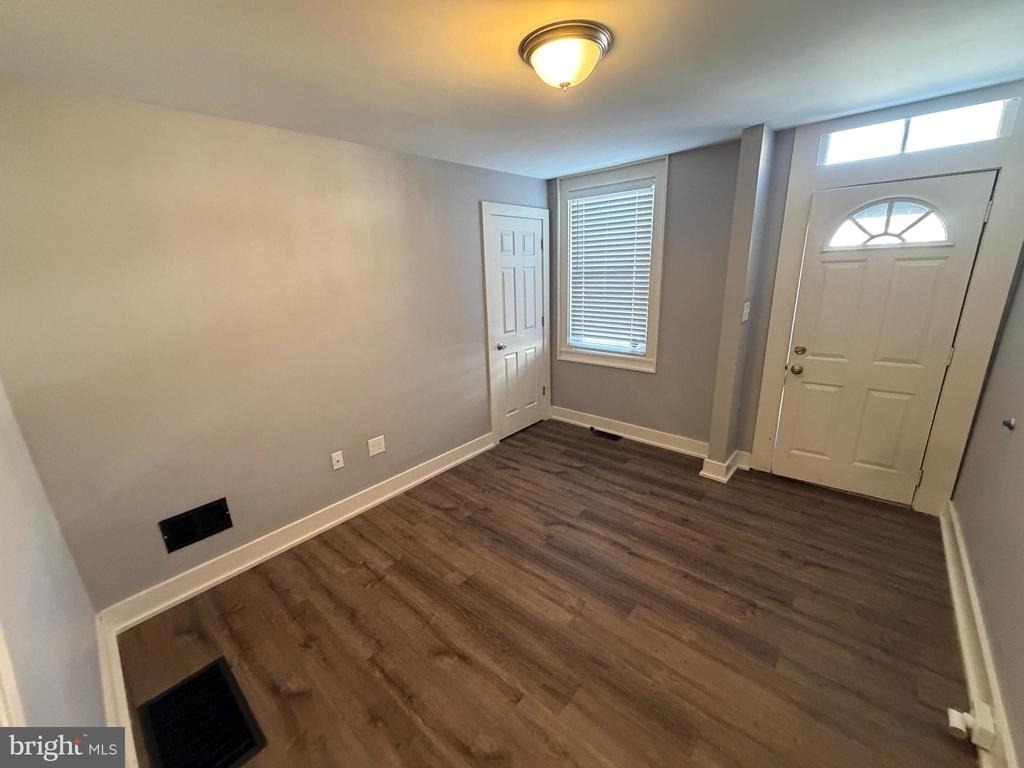 134 W Airy Street - Photo 6