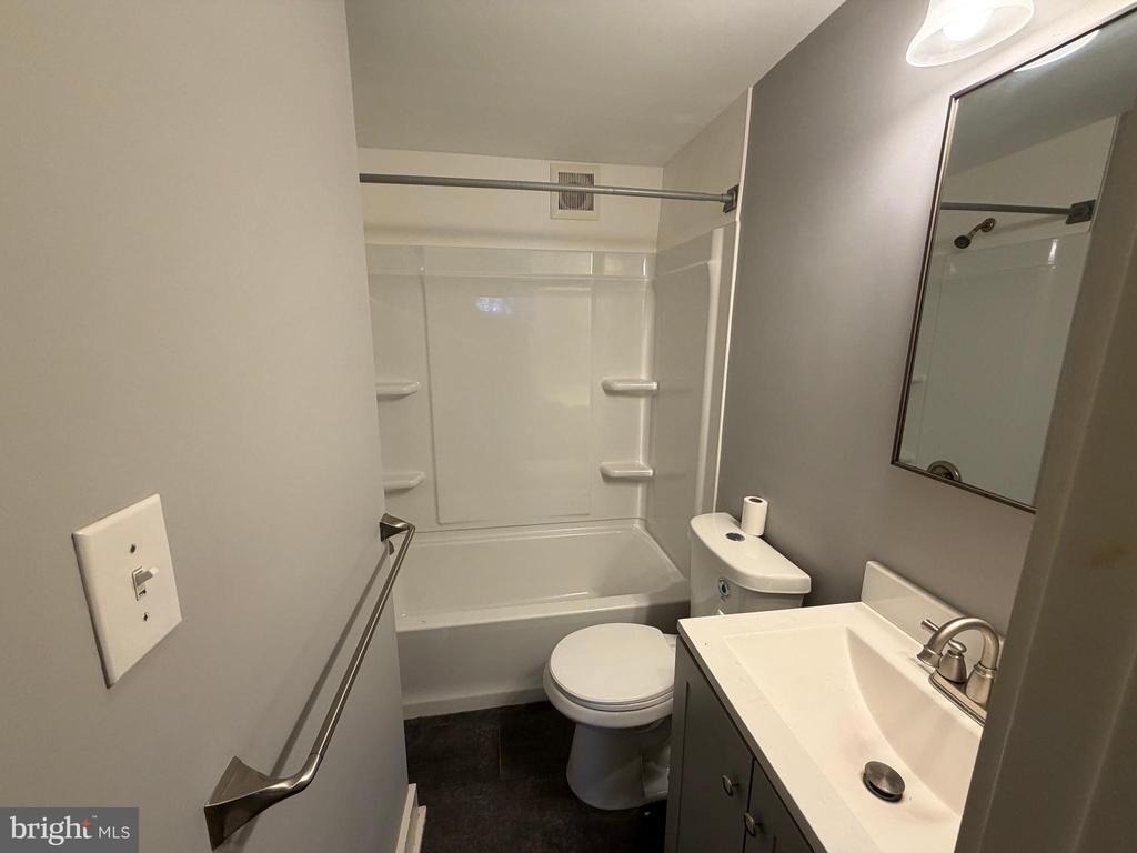 134 W Airy Street - Photo 10