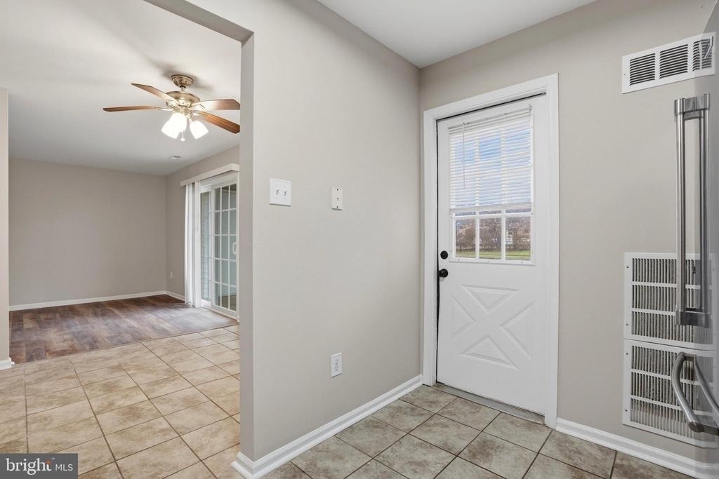 4546 Rosemarie Drive - Photo 8