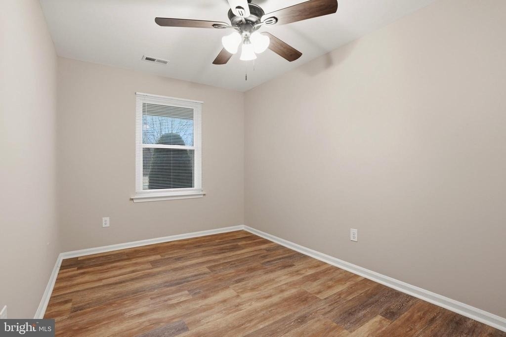 4546 Rosemarie Drive - Photo 11