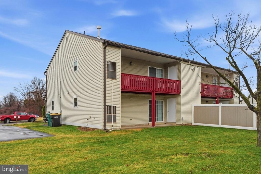 4546 Rosemarie Drive - Photo 13