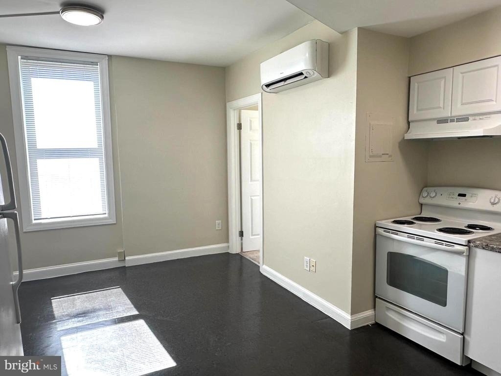 64 W Antietam Street - Photo 5