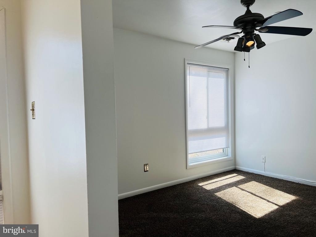 8613 Seasons Way - Photo 2