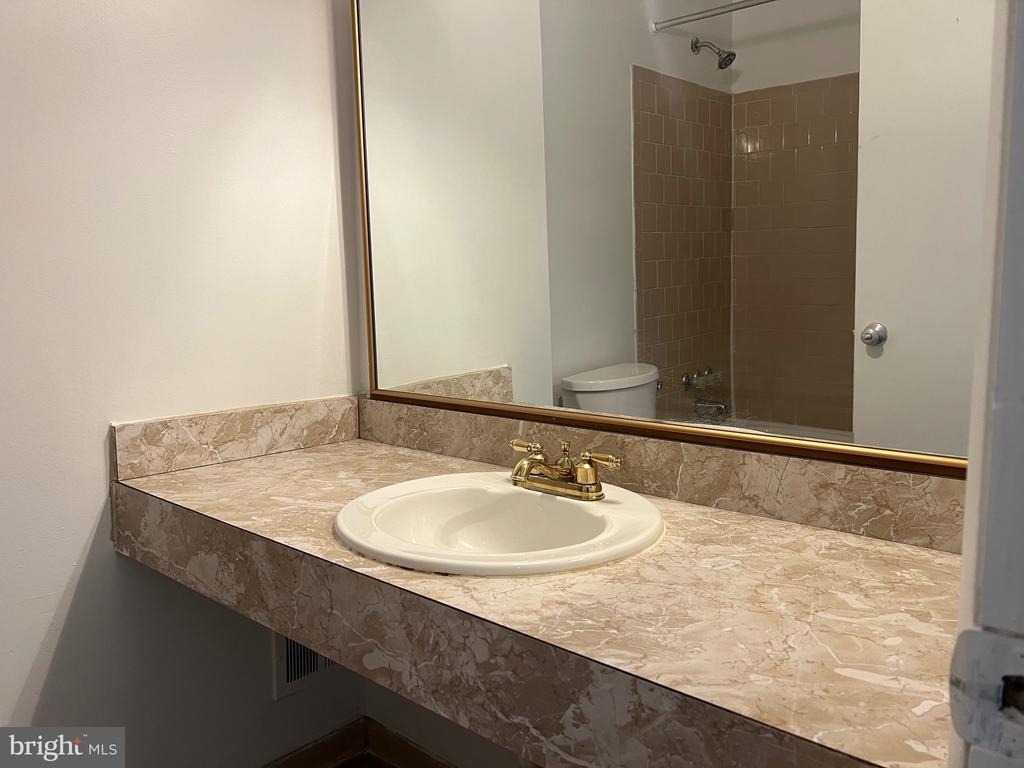 8613 Seasons Way - Photo 31