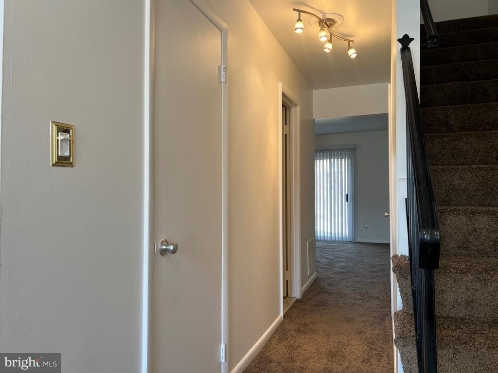 8613 Seasons Way - Photo 32
