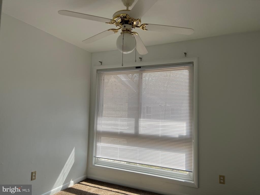 8613 Seasons Way - Photo 30