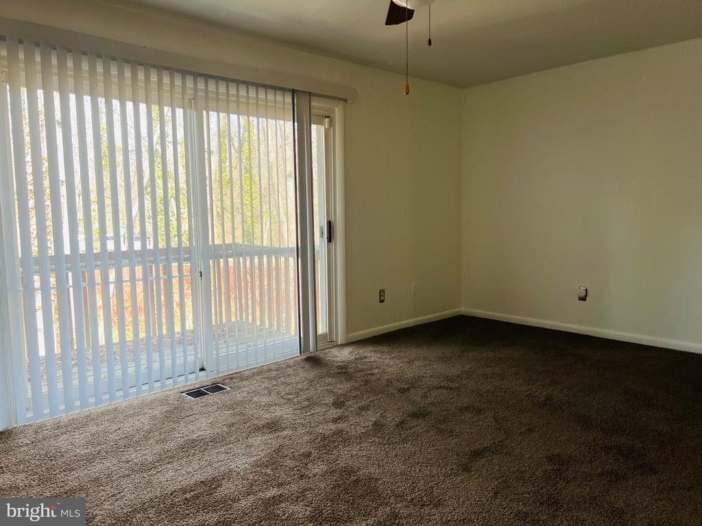 8613 Seasons Way - Photo 19
