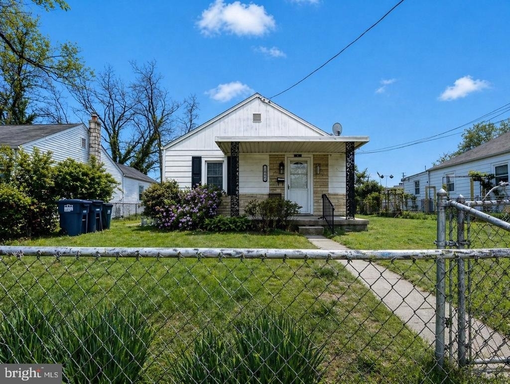5604 29th Avenue - Photo 3