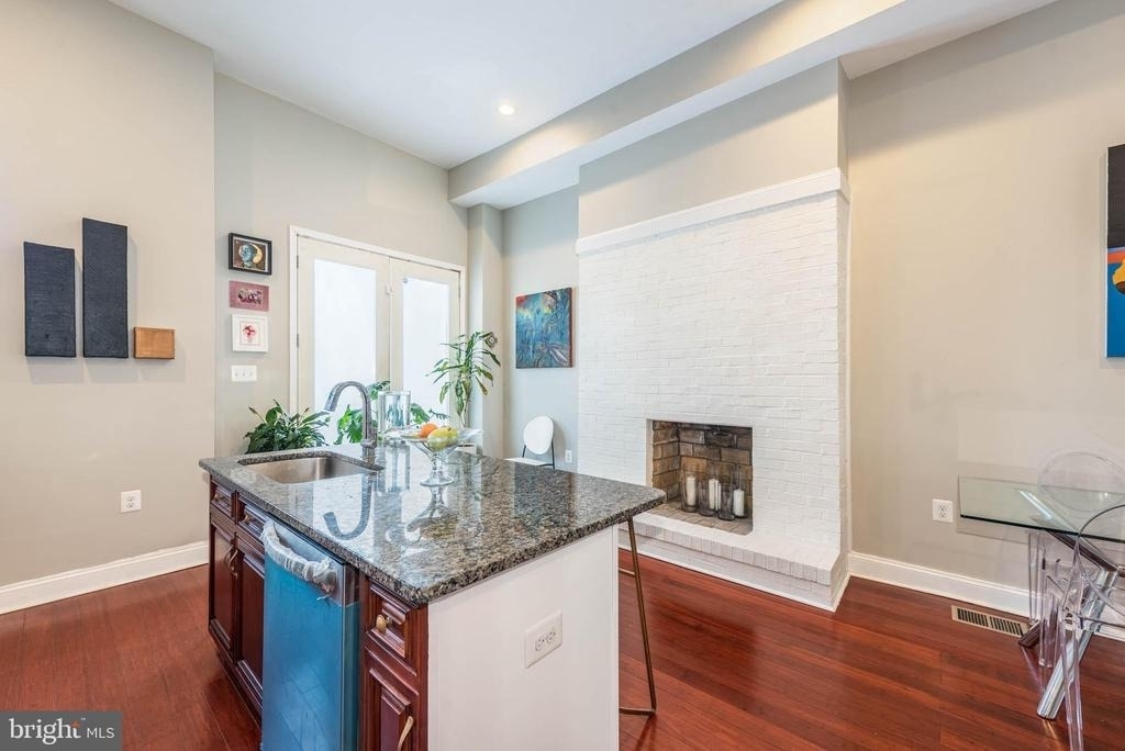 1929 Mcculloh Street - Photo 10