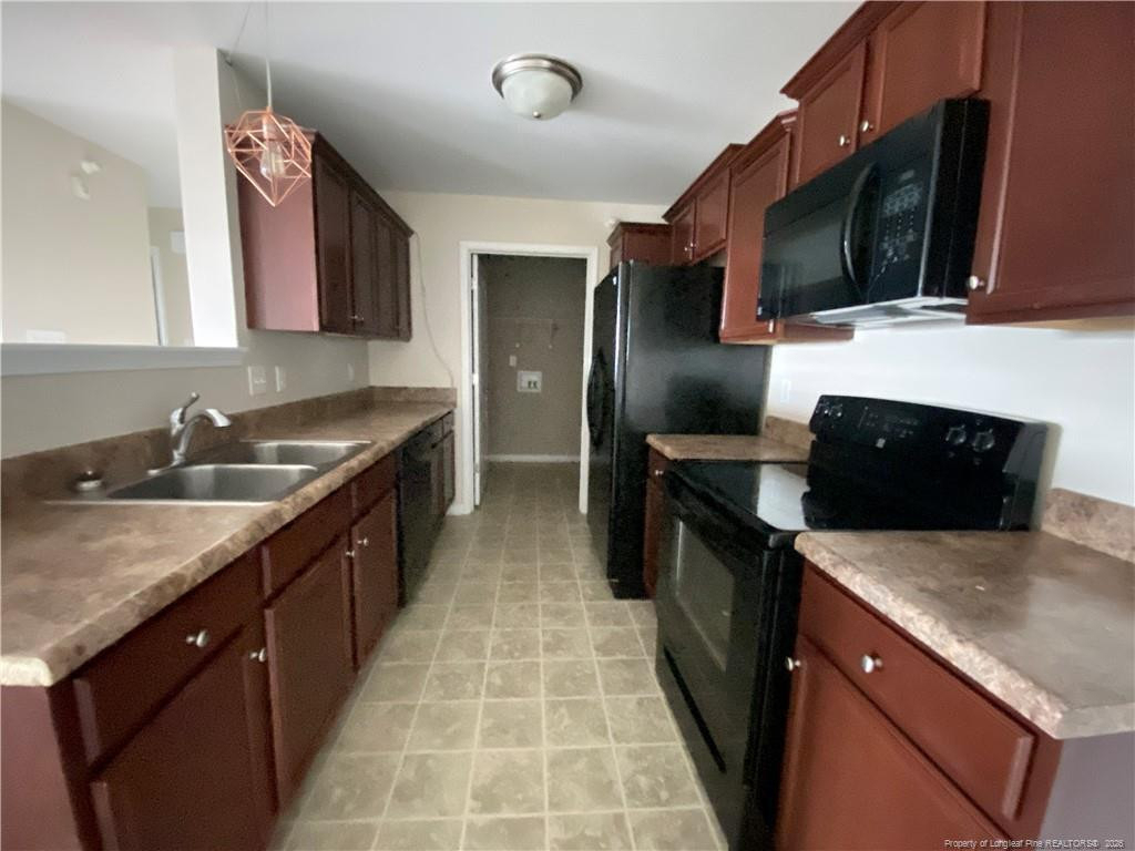 1305 Kershaw Loop - Photo 4