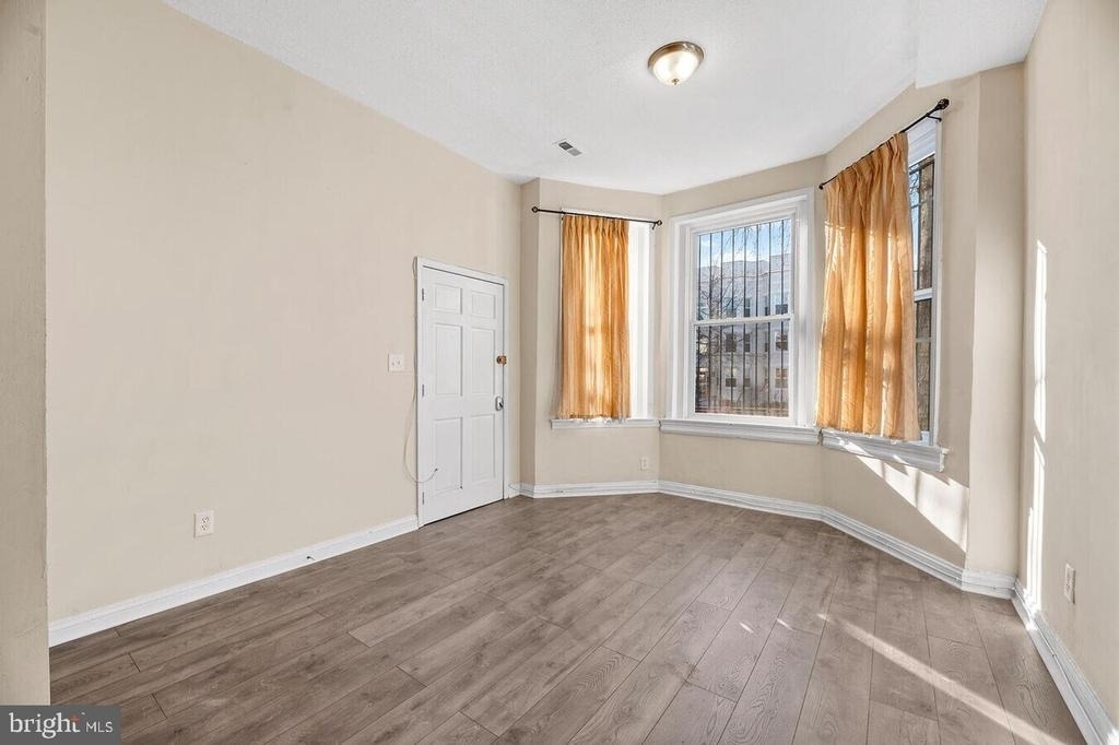 1821 N Capitol Street Ne - Photo 8