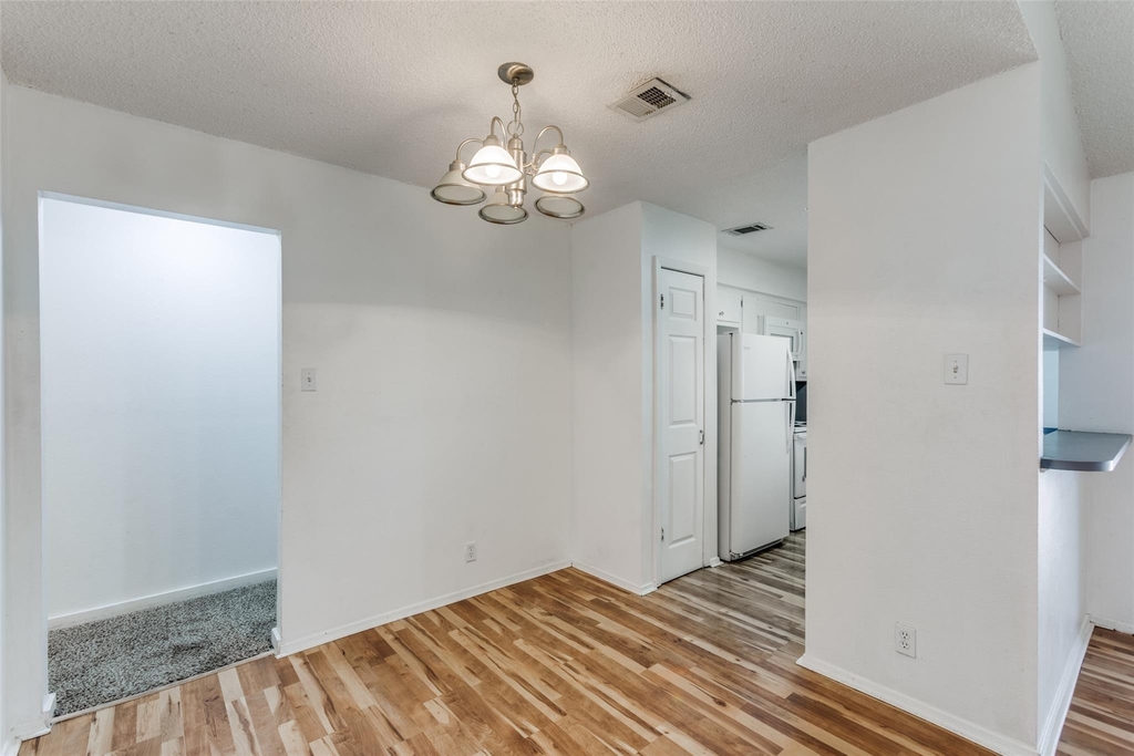 6916 Scenic Brook Dr - Photo 3