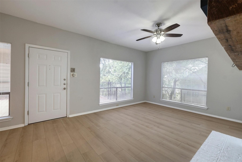 908 Poplar St - Photo 8