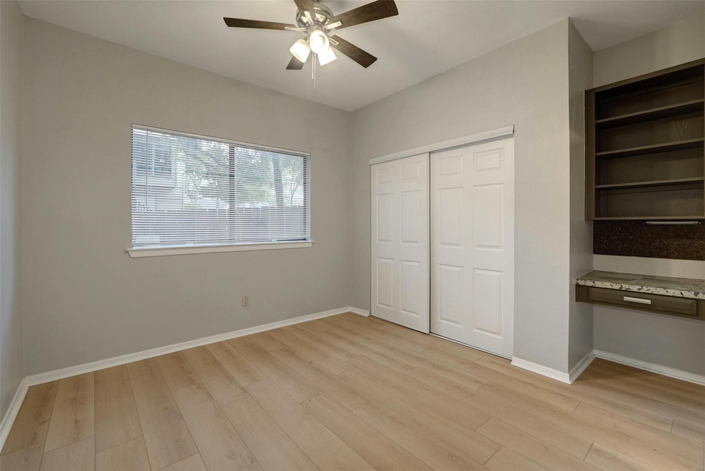 908 Poplar St - Photo 13