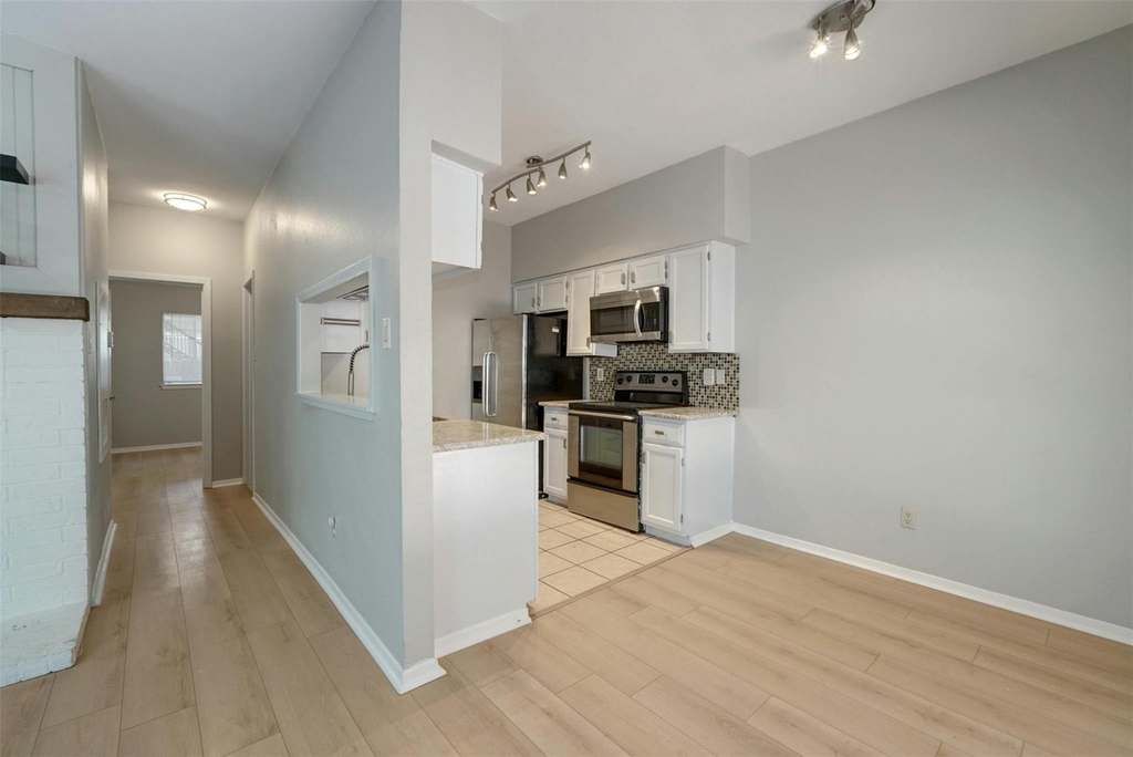 908 Poplar St - Photo 4