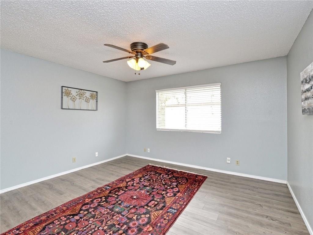 5809 Spring Meadow Rd - Photo 3
