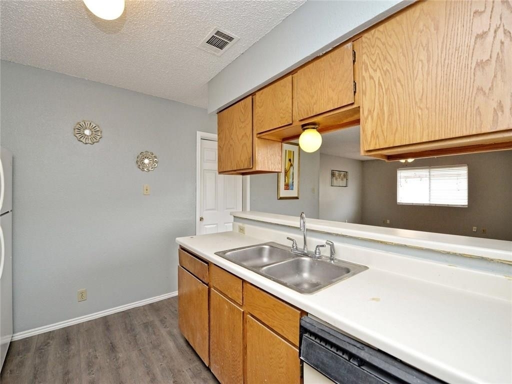 5809 Spring Meadow Rd - Photo 7
