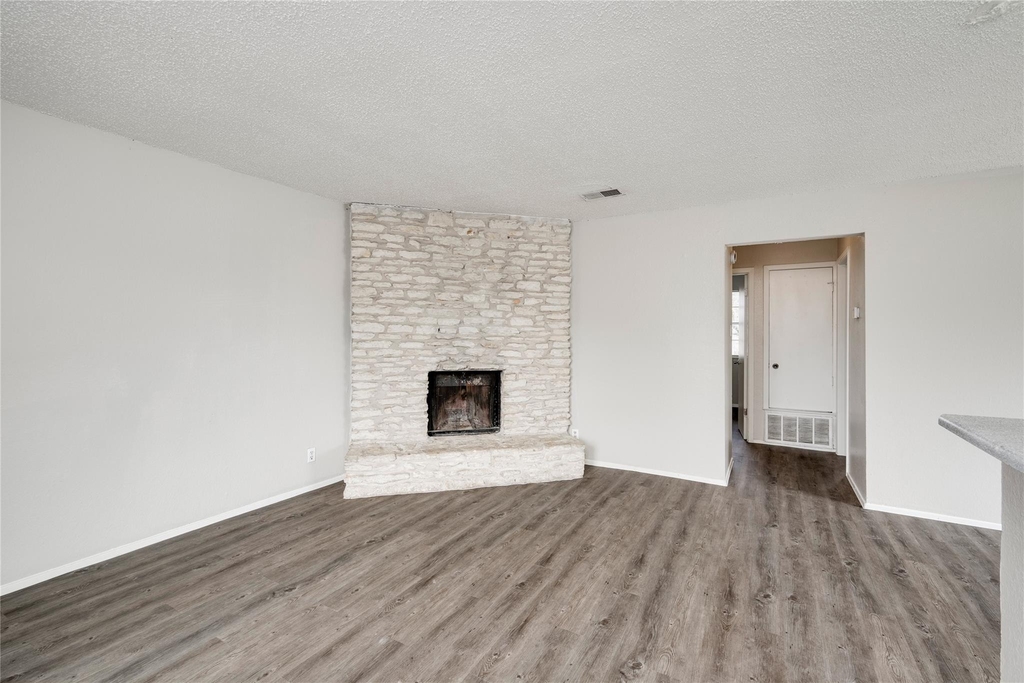 11907 Alpheus Ave - Photo 0