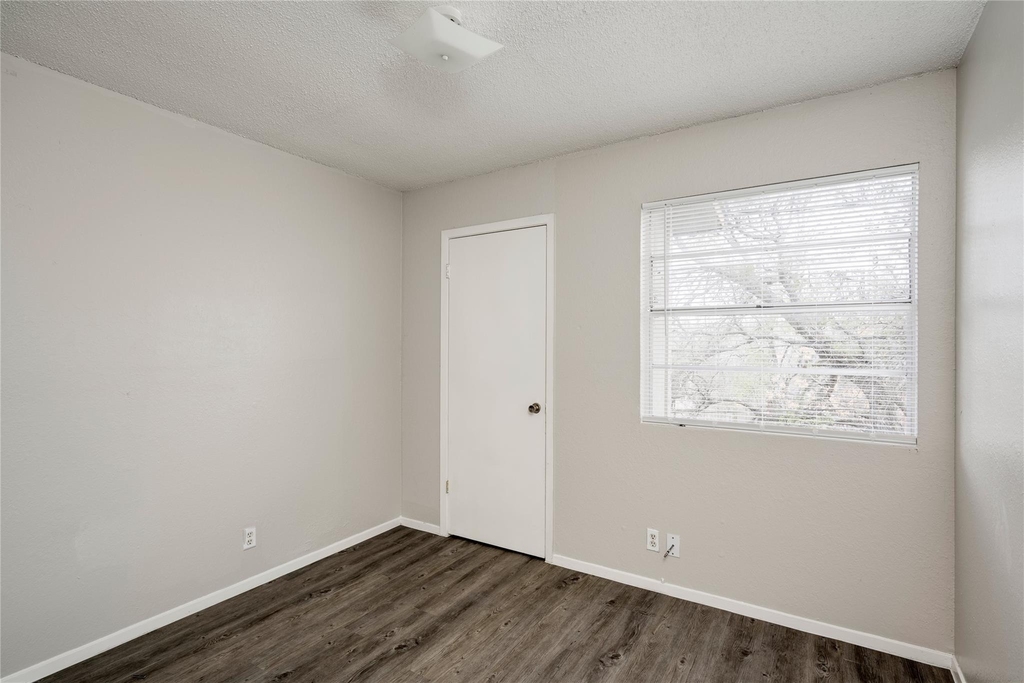 11907 Alpheus Ave - Photo 16