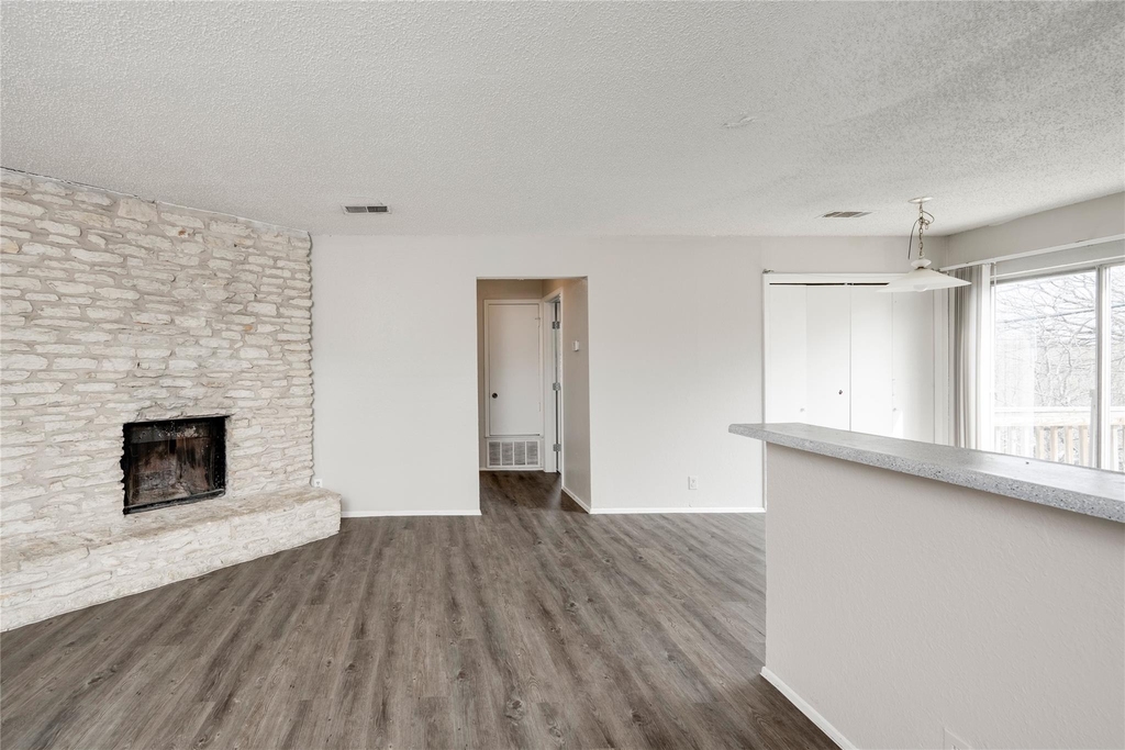 11907 Alpheus Ave - Photo 1