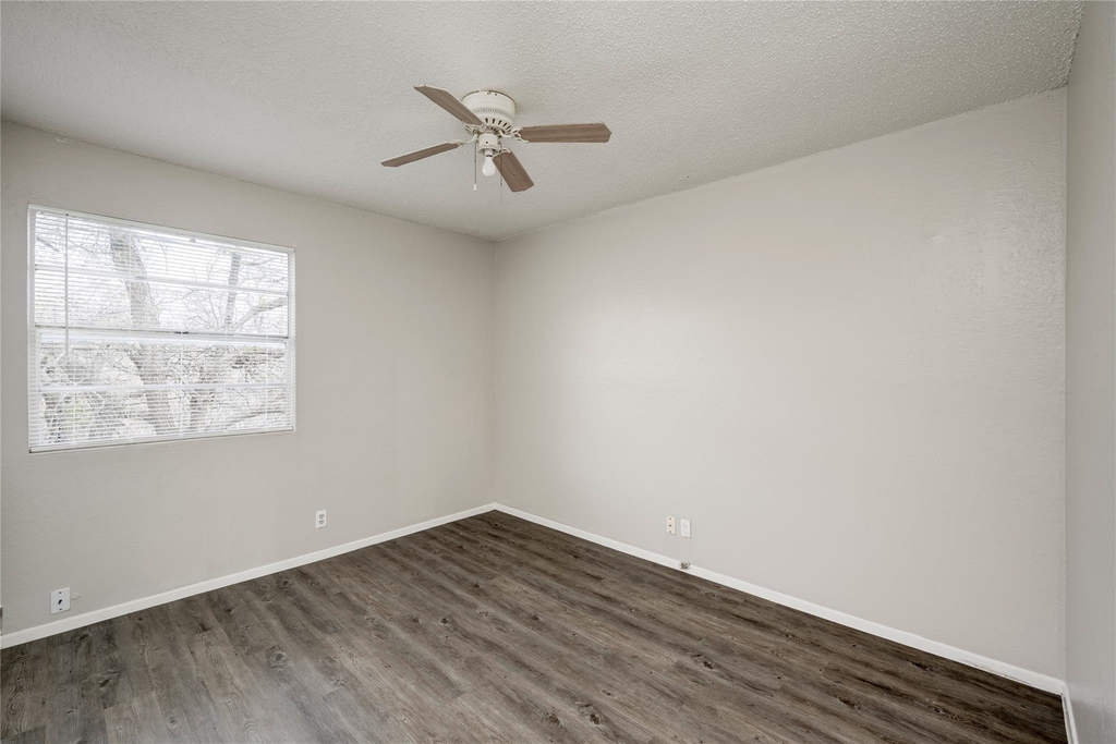 11907 Alpheus Ave - Photo 13