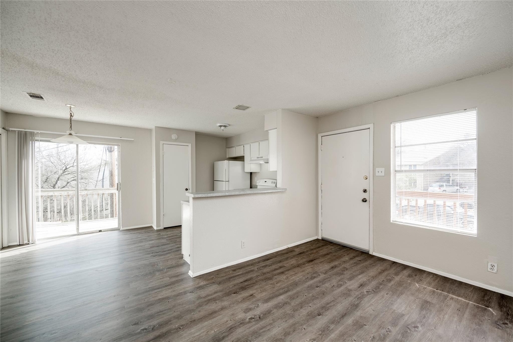 11907 Alpheus Ave - Photo 4