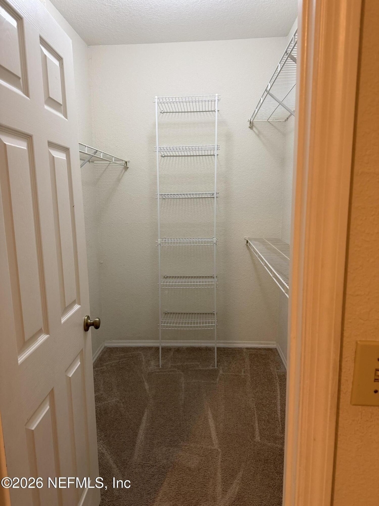 13810 Sutton Park Drive N - Photo 18