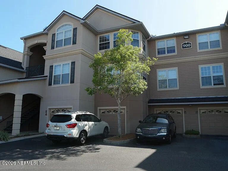 13810 Sutton Park Drive N - Photo 0