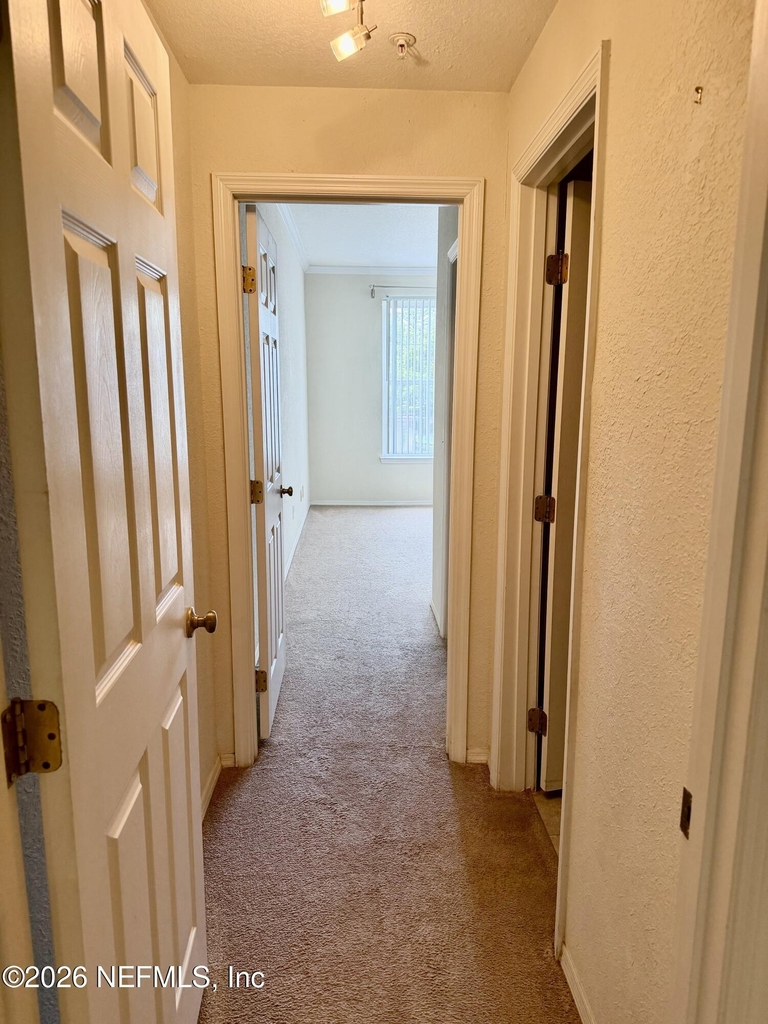 13810 Sutton Park Drive N - Photo 18