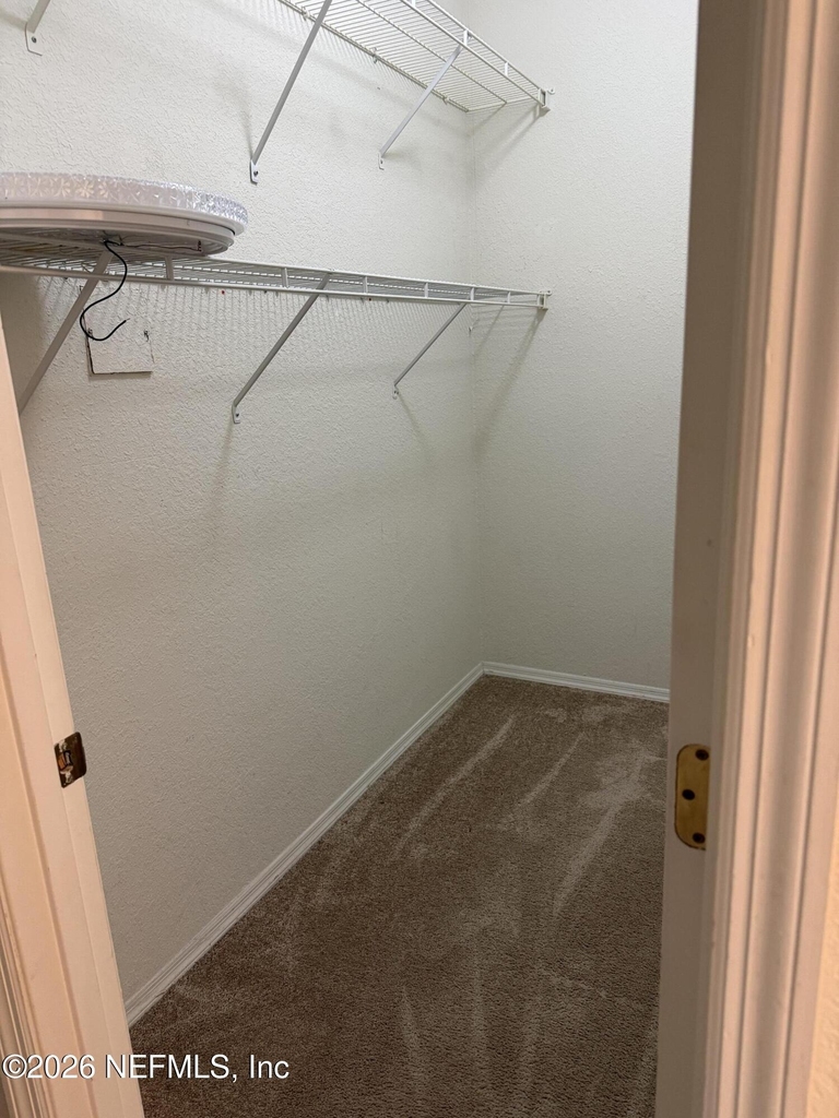 13810 Sutton Park Drive N - Photo 11